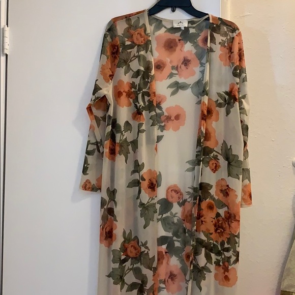 ALLÍ. ROSE. KIMONO. - Picture 4 of 8